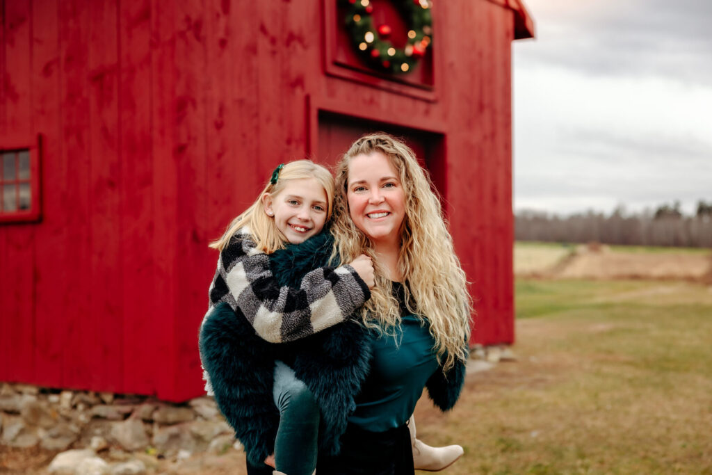red barn Christmas minus