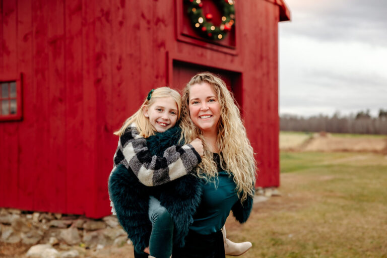 red barn Christmas minus
